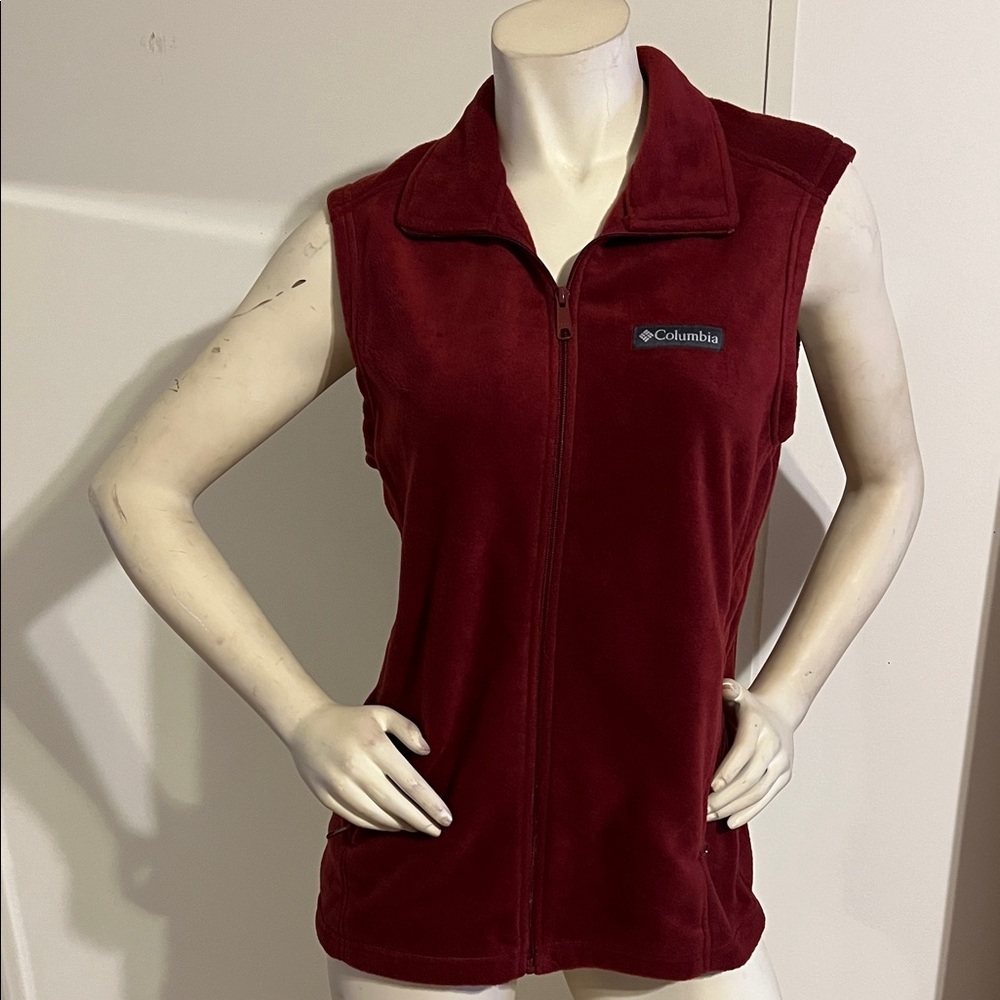Columbia Women's Burgundy Fleece Vest
